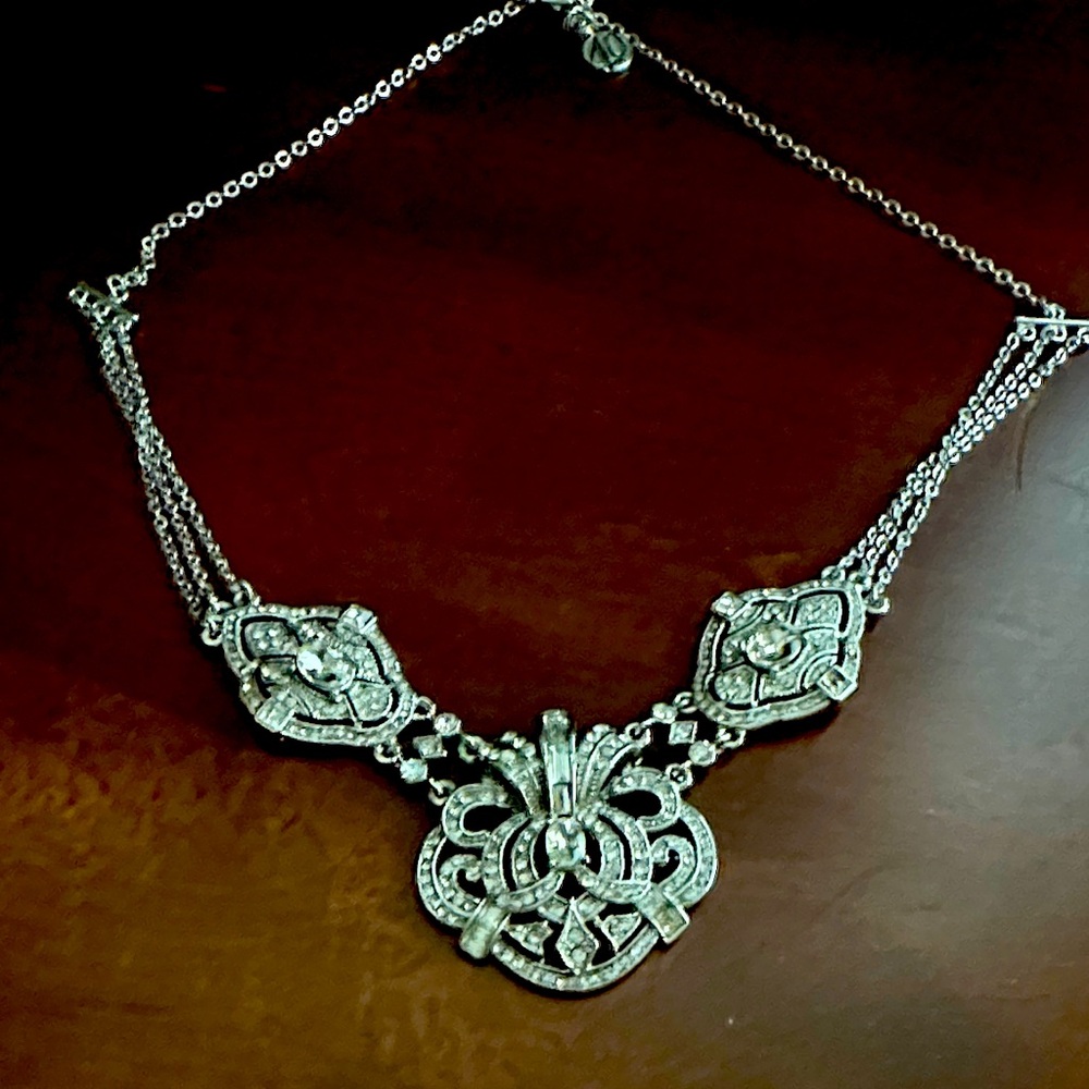Elegant Silver Necklace